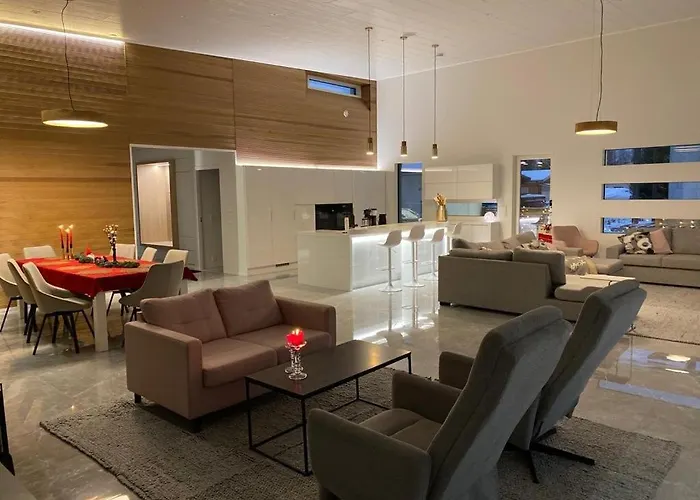 Aurora Solis Stone דירה רובניימי